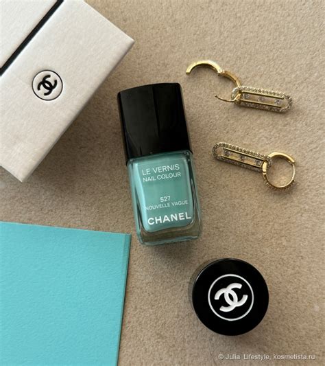 chanel 527 nouvelle vague|Chanel Nouvelle Vague Le Vernis Nail Lacquer Review, Photos .